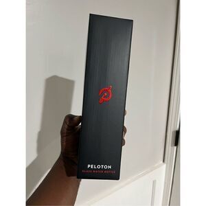 Peleton Glass Water Bottle Silicon Wrap 16 oz Black Sport Fast Shipping w Lid